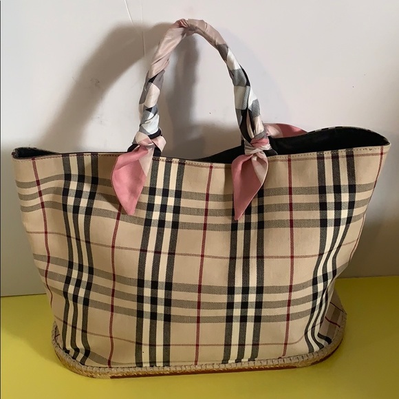 SOLD Burberry tote bag - Picture 2 of 6
